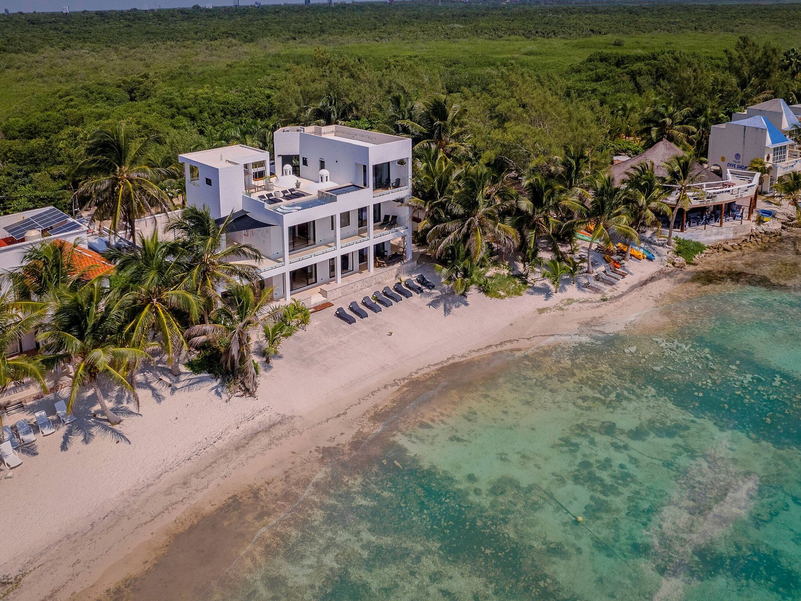 Ocean front Riviera Maya